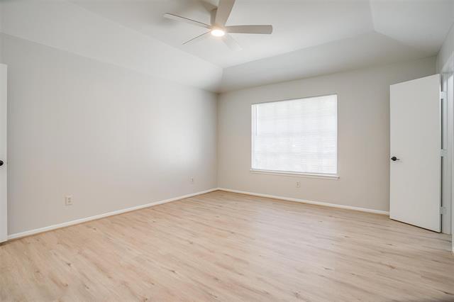 Building Photo - 4759 Fieldcrest Dr