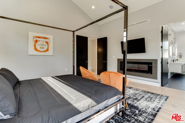 Building Photo - 18015 Martha St