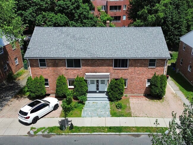 Building Photo - 45 Aldrich Rd