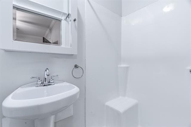 Building Photo - 1430 Hubert St