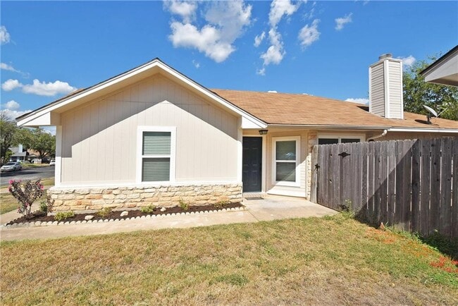 Building Photo - 16813 Whitebrush Loop