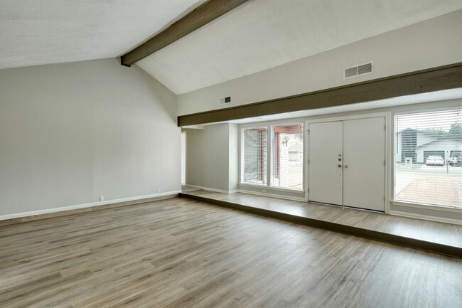 Building Photo - 7006 Greenock St