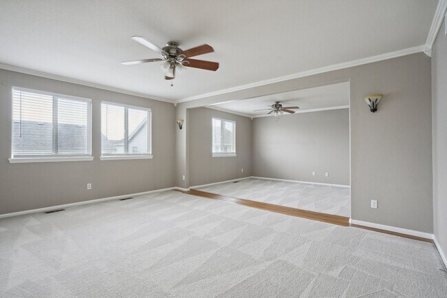 Building Photo - 4 Bedroom Single Family in Denver