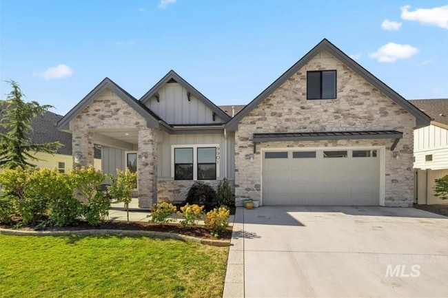 Building Photo - 9901 W Aviara St