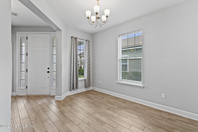 Building Photo - 213 Foxcross Ave