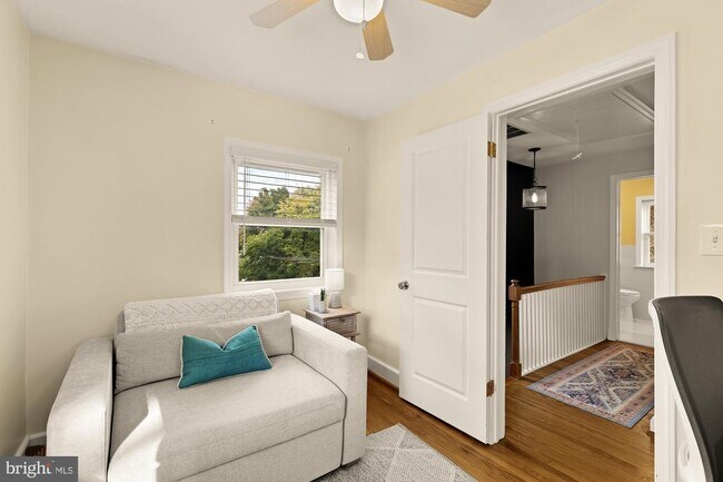 Building Photo - 11612 Galt Ave