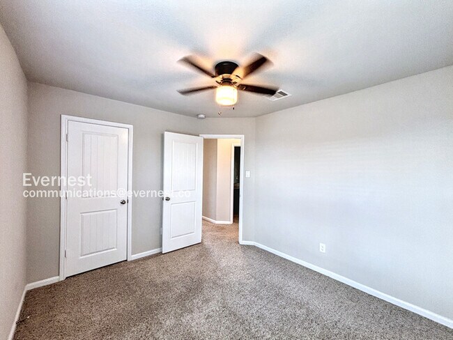 Building Photo - 3906 McDonough Way