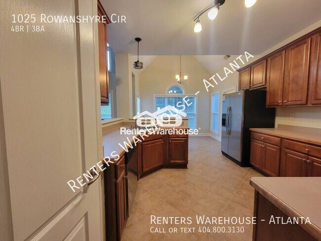 Building Photo - 1025 Rowanshyre Cir