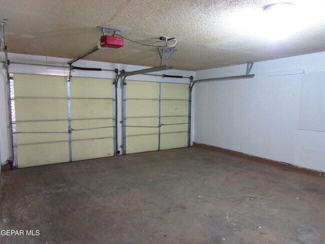 Building Photo - 1500 Babe Hiskey Ln