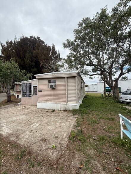 Building Photo - 920 Boardwalk Ln