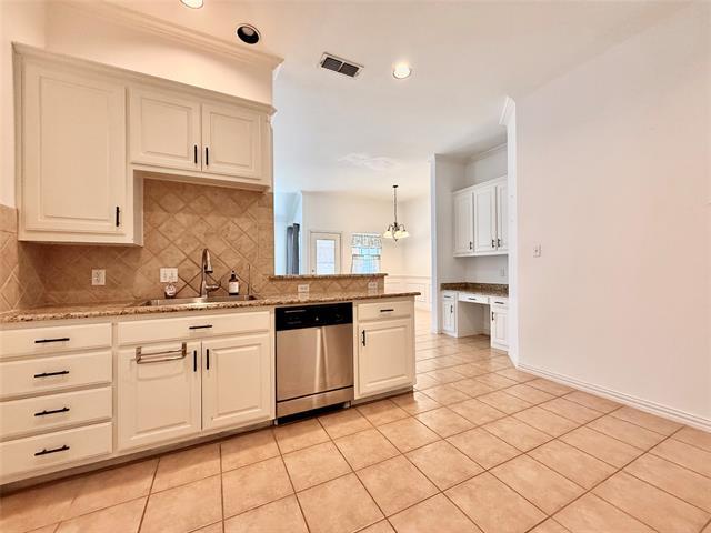 Building Photo - 816 Claycourt Cir