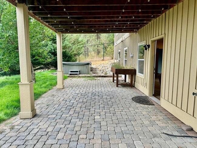Building Photo - 4409 W Country Hls Ln