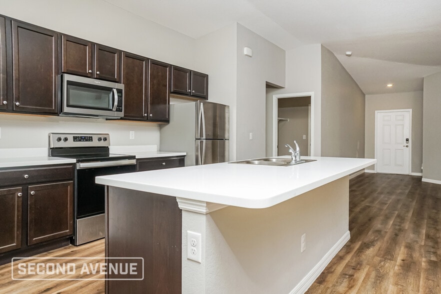 Building Photo - 18396 Moonshadow Ave.