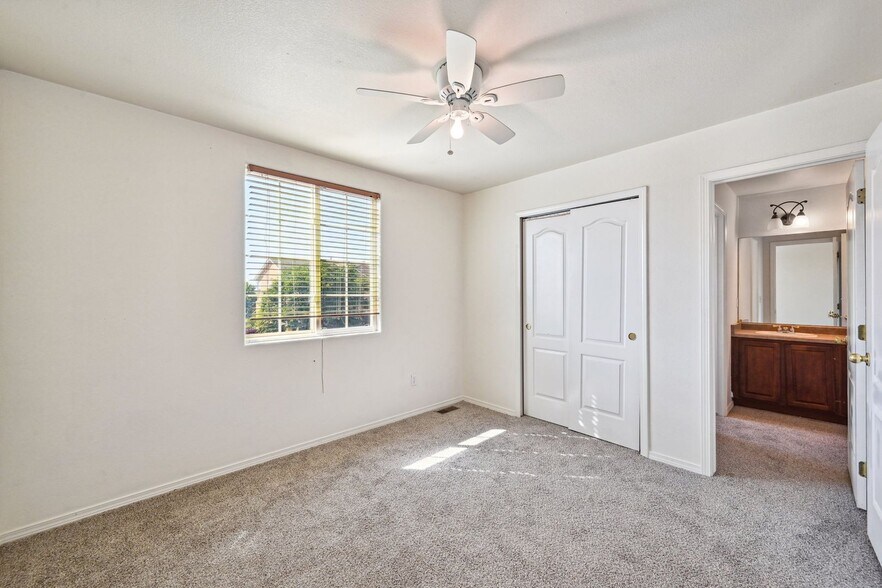 Building Photo - 7005 Wood Lily Dr