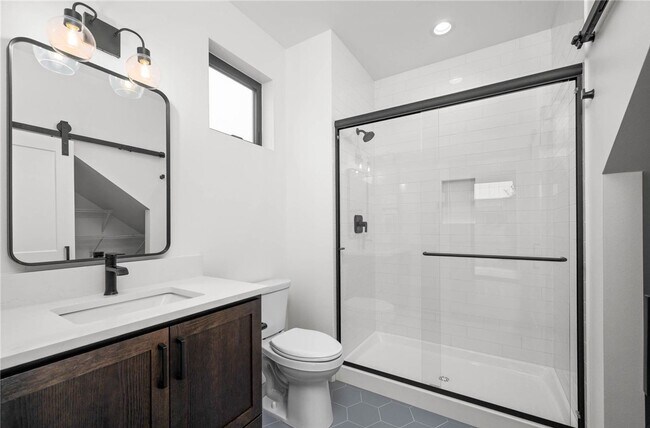 Building Photo - 3906 Crosswinds Ct