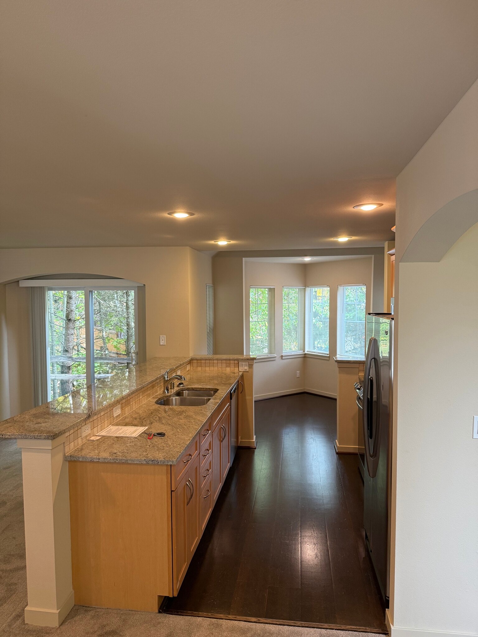 Building Photo - 16507 33rd Ave W