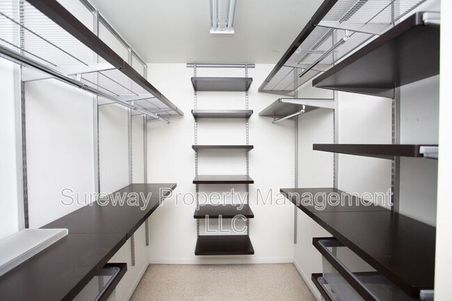 Building Photo - 50 Manchester Rd