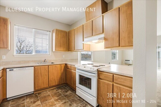 Building Photo - 1134 Mcgee Ct NE