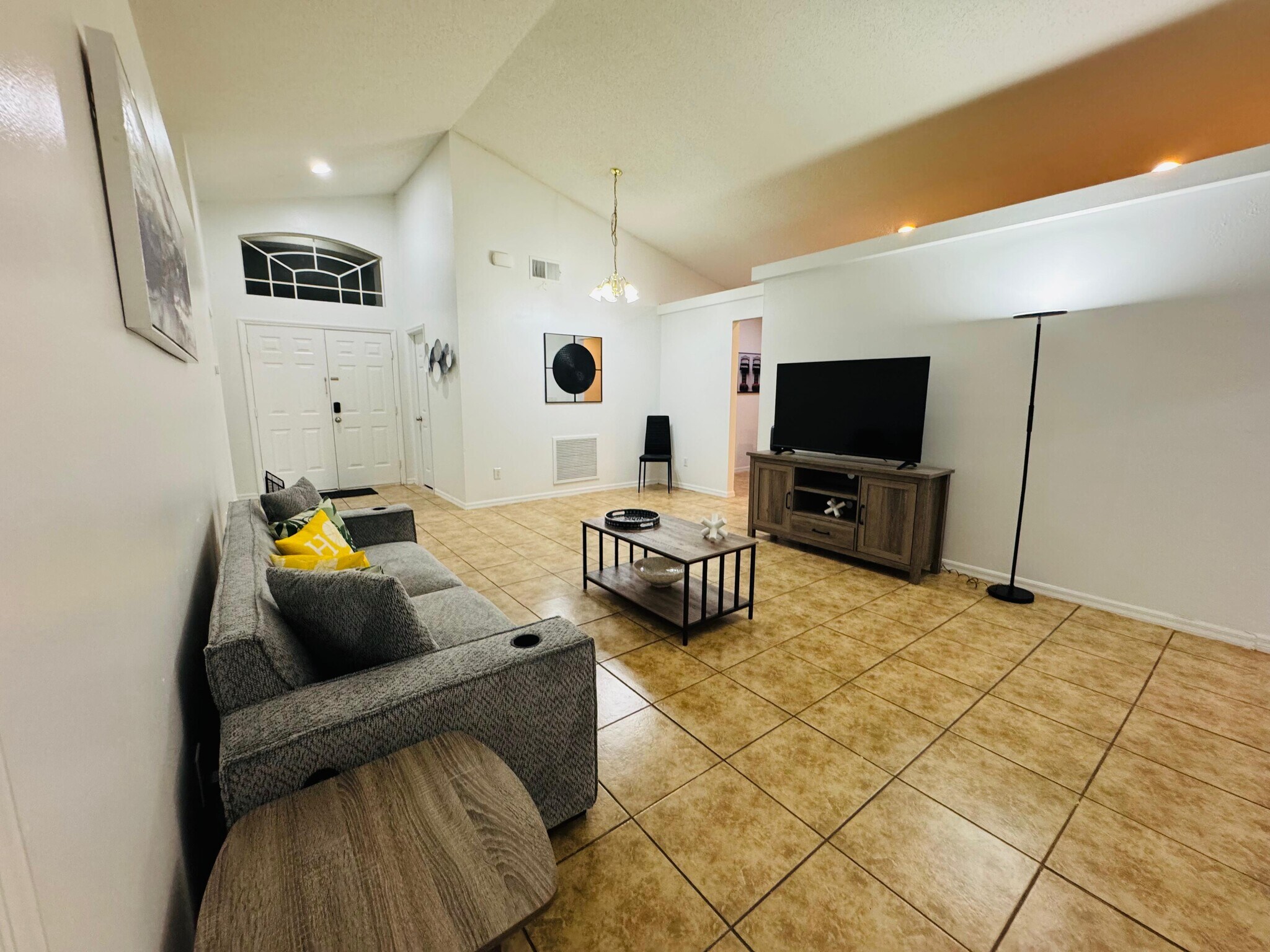 Shared Living Room - 536 Cheshire Way