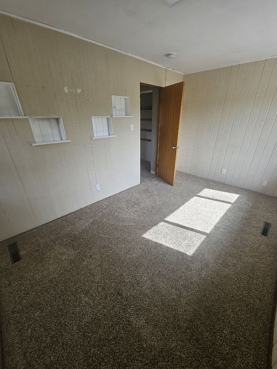 Building Photo - 1236 Mount View Ln