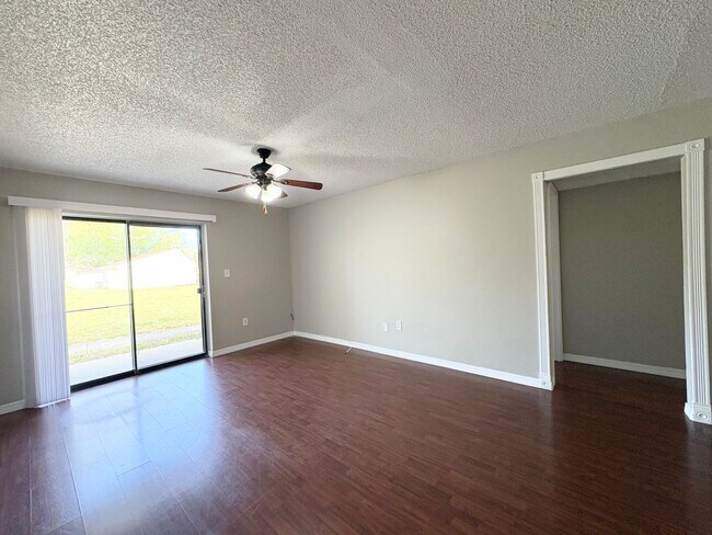 Building Photo - Altamonte Springs 1B/1BA Ground Floor Condo ~ Available NOW!!