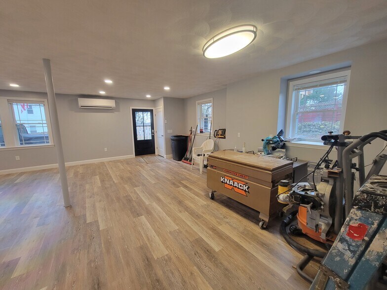 Building Photo - 12 Fountain Ave