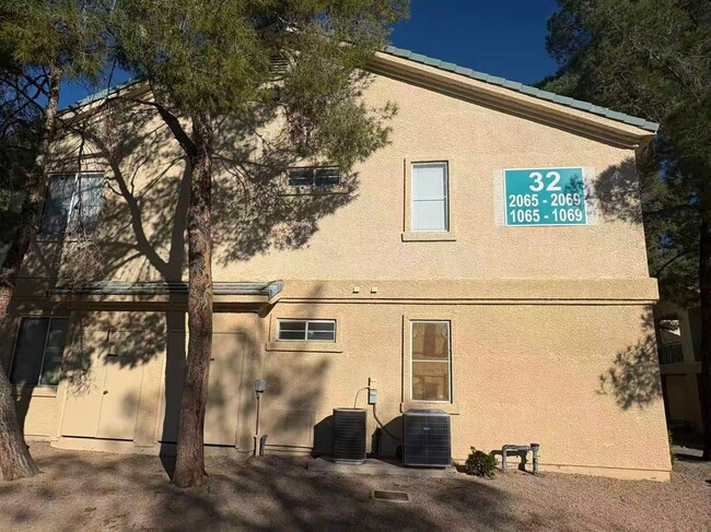 Building Photo - 5155 W Tropicana Ave