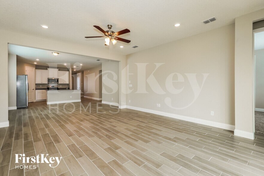 Building Photo - 377 Broomsedge Cir