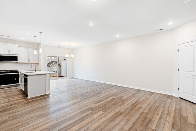 Building Photo - Modern & Charming 3-Bedroom Townhome in Durham!