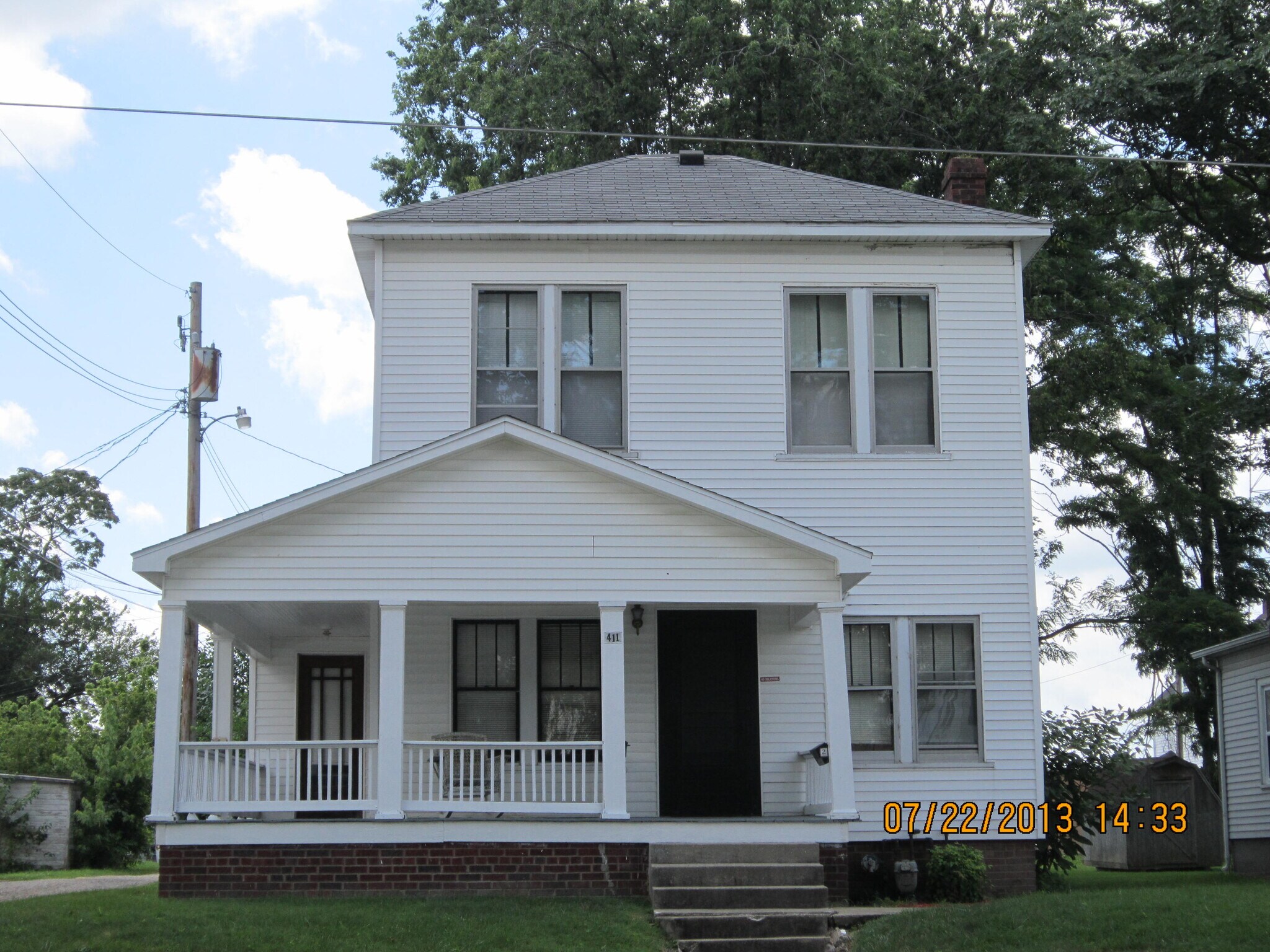 Building Photo - 411 S 4th St