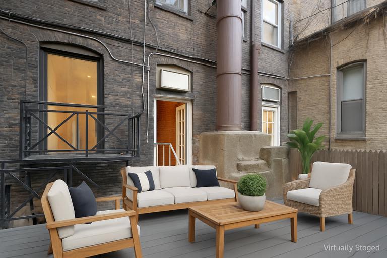 Building Photo - 248 Mott St