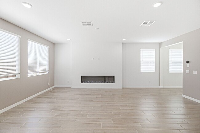 Building Photo - Spacious Southwest Las Vegas Home with Large Loft & Expansive Backyard