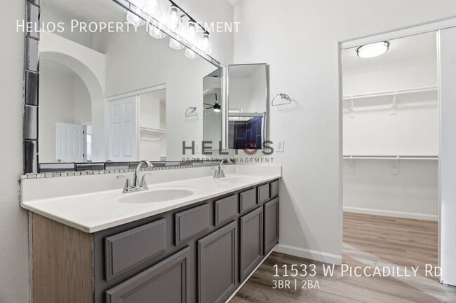 Building Photo - 11533 W Piccadilly Rd