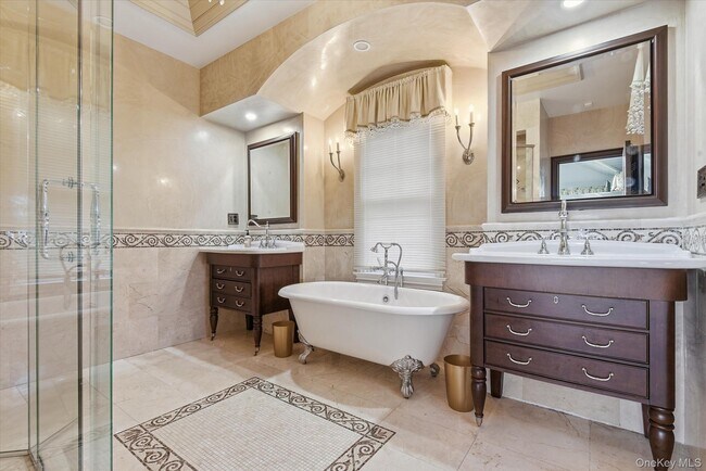 Building Photo - 508 Centre Island Rd