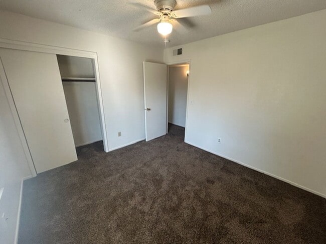 Building Photo - Clean 3 Bedroom, 2 Bathroom Affordable Hom...