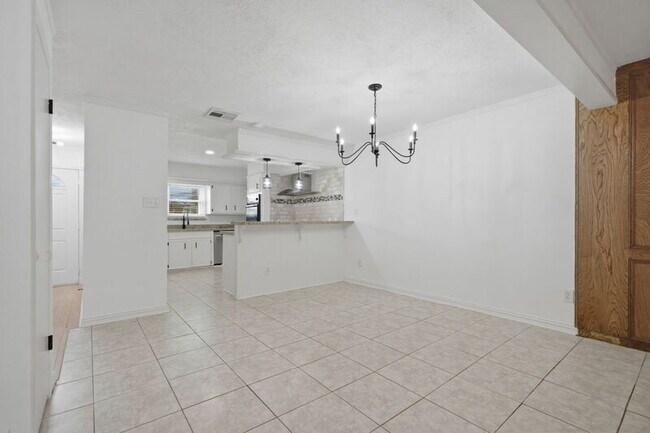 Building Photo - 66 T Huxley Ln