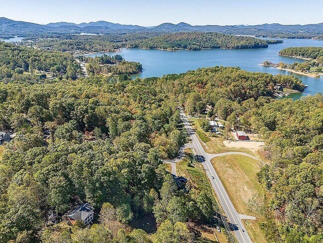 Building Photo - 1679 NC-175