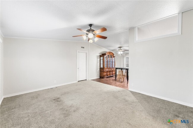 Building Photo - 2676 Pahmeyer Rd