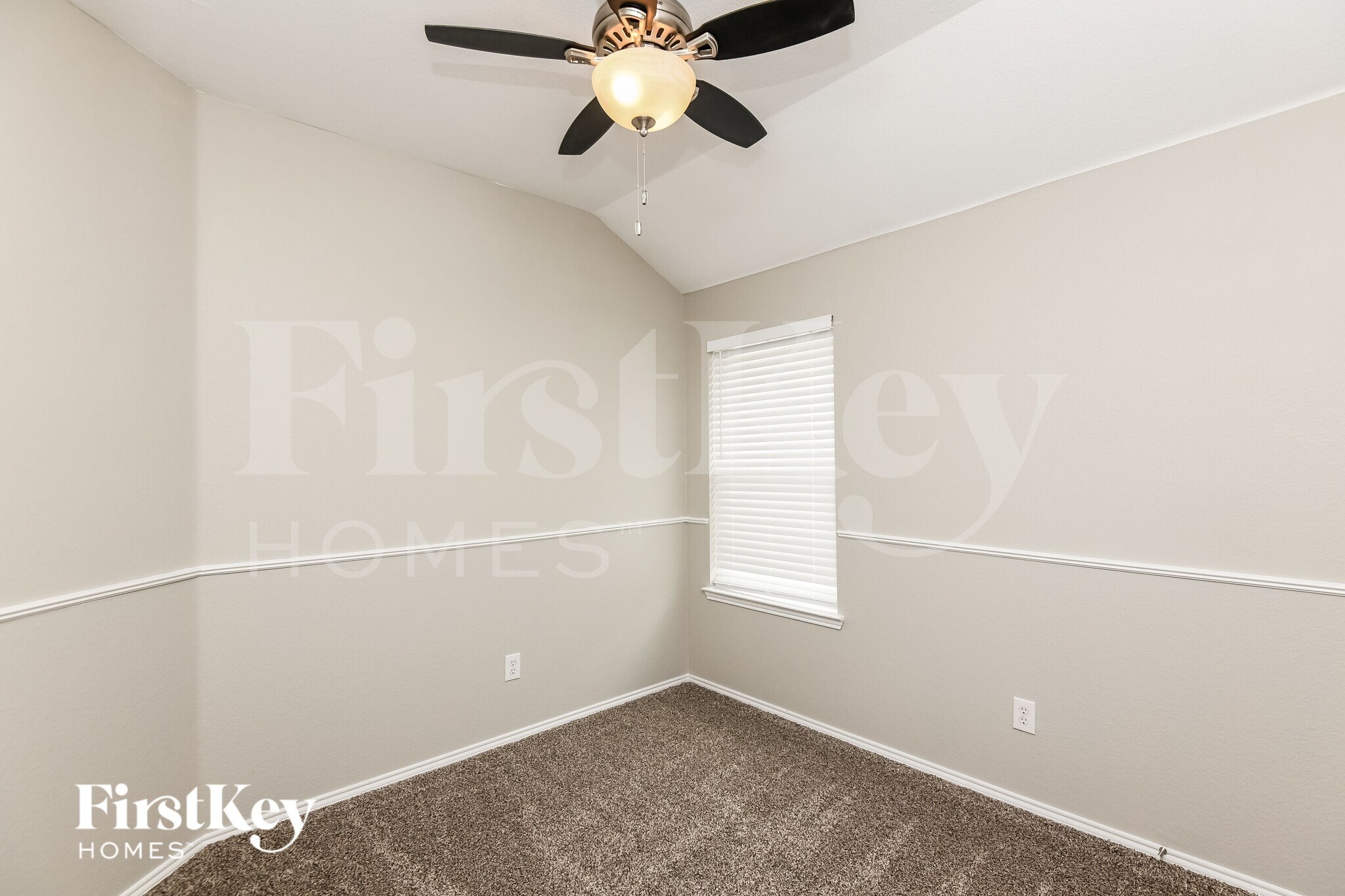 Building Photo - 10408 Bradshaw Dr