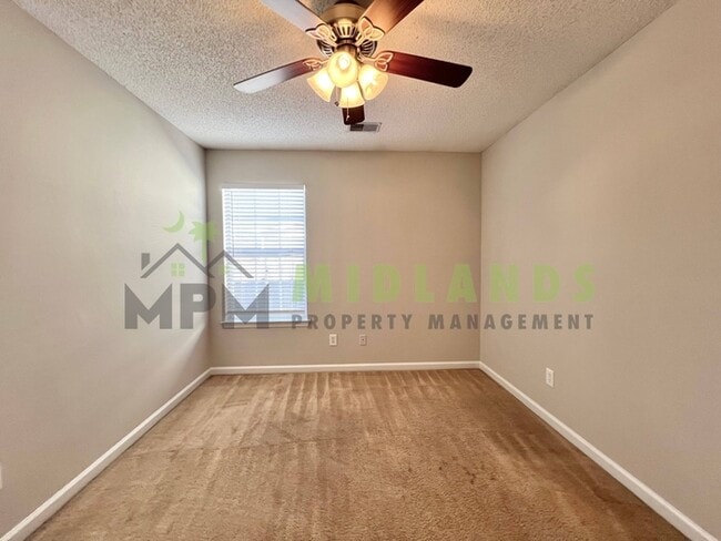 Building Photo - 139 Arthurdale Dr