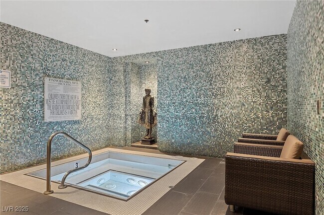 Building Photo - 4575 Dean Martin Dr