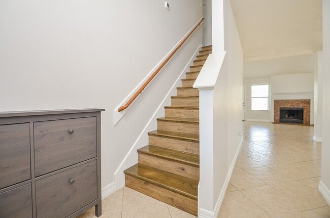 Building Photo - 21026 Bent Lake Dr