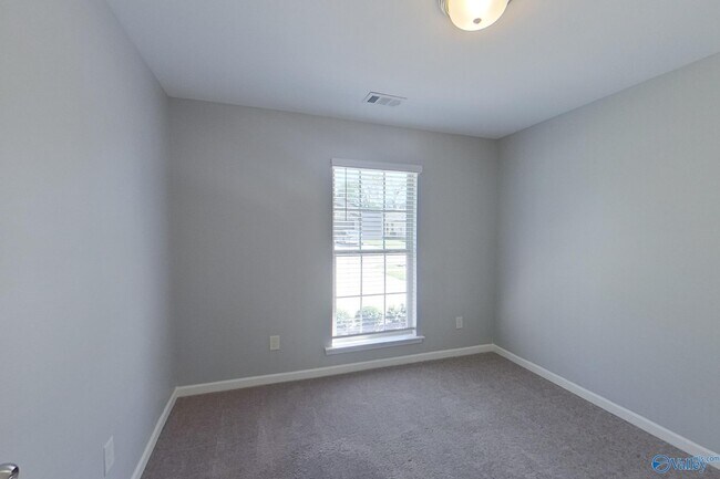 Building Photo - 107 Dawson's Ml Dr