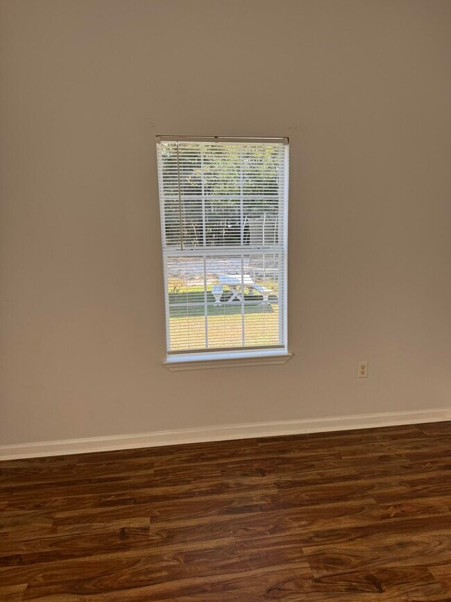 Building Photo - 243 Bay Grove Rd