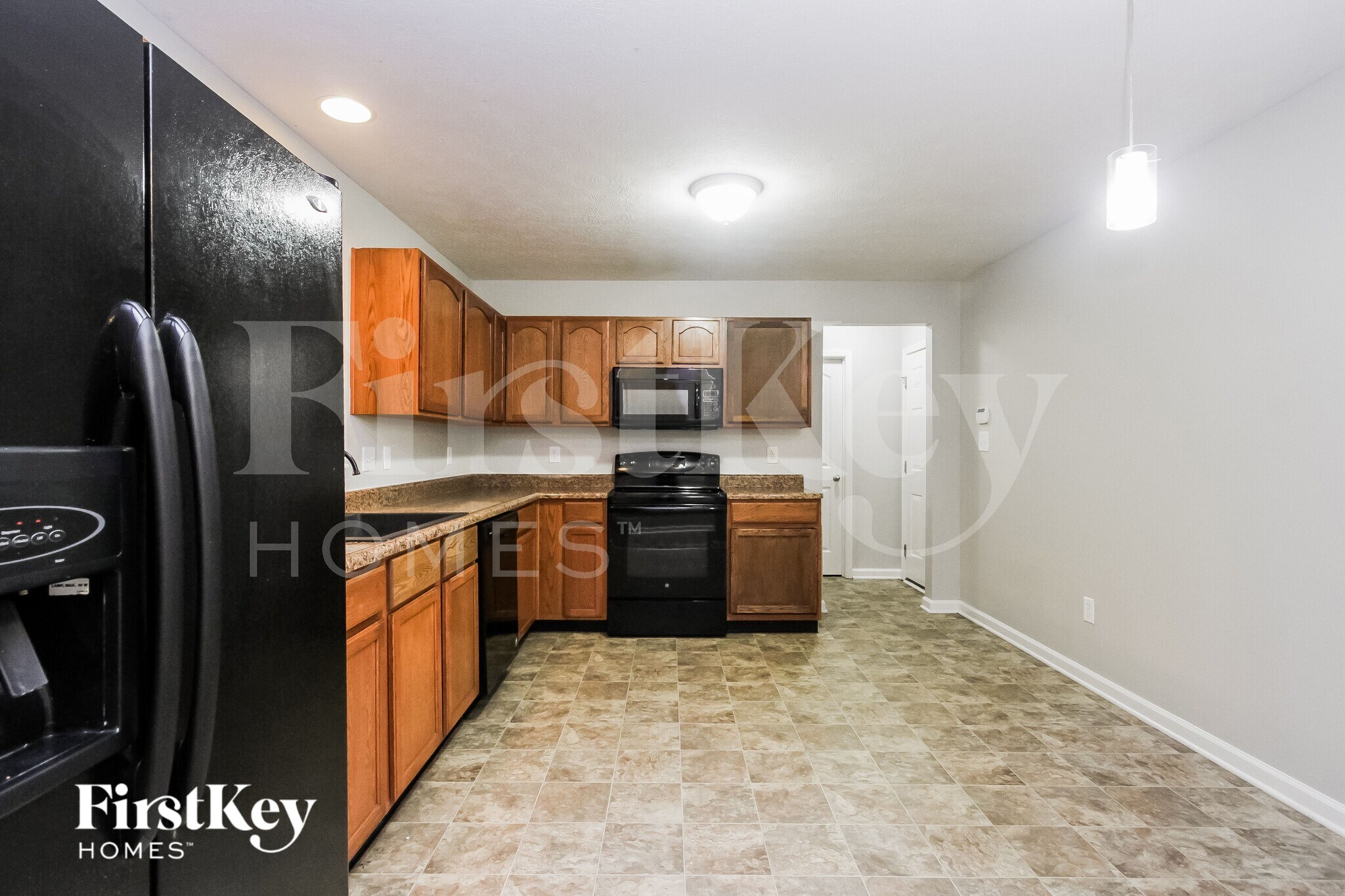 Building Photo - 5602 Wild Horse Dr