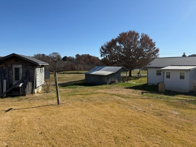 Building Photo - Intro to Homesteading! 3/1 furnished Property for rent