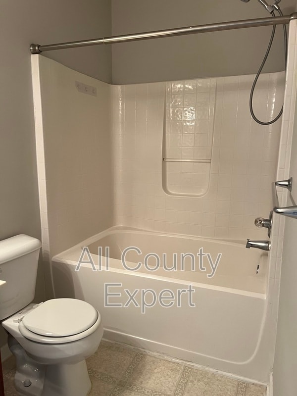 Building Photo - 5480 Mountain Top Pl