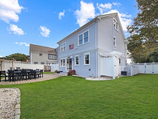 Building Photo - 111 Shore Dr