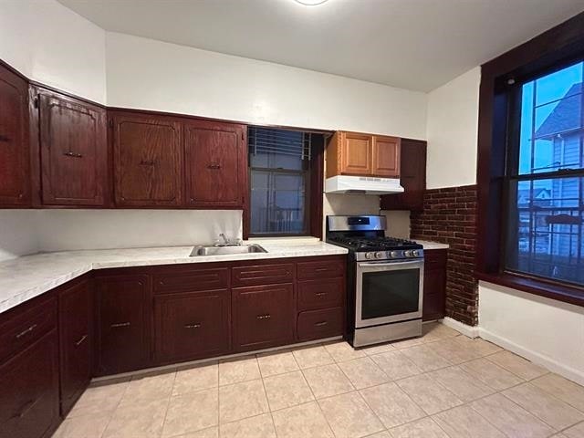Building Photo - 273 Avenue C