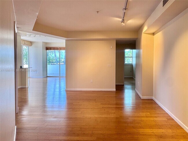 Building Photo - 5970 Indian Creek Dr